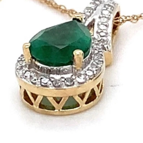 Stunning 10K YG Emerald & Diamond Earrings & Matching Pendant Necklace Set 18” - Picture 10 of 11